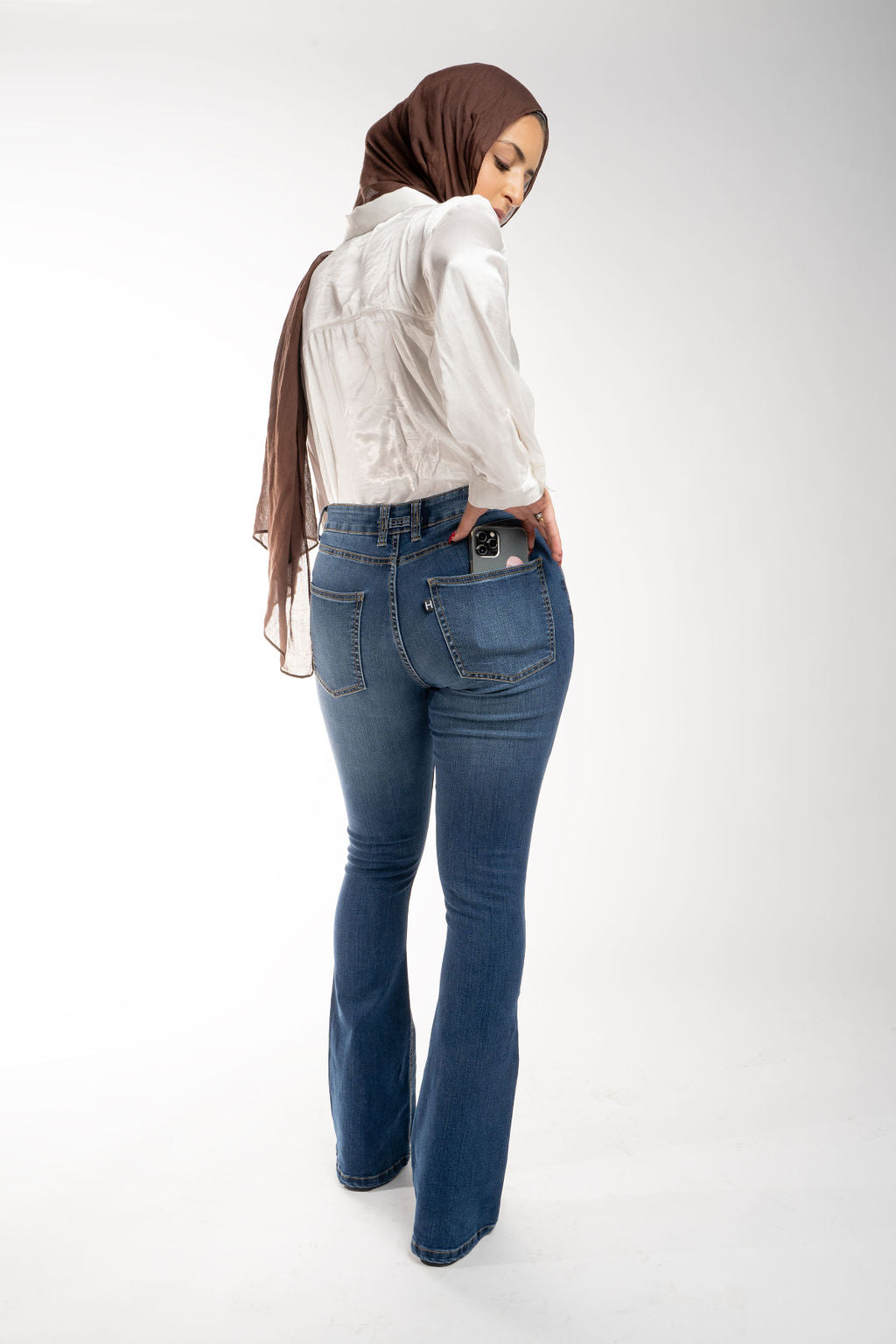 Genoveve Flare Light